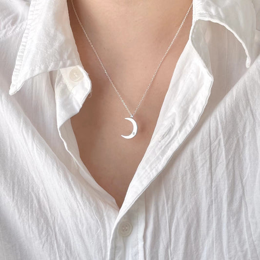 925 Sterling Silver Necklace Single Diamond Moon Necklace Cold Women